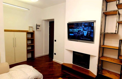 Blloku Apartment | Updated 2-Bedroom Apartment in the Heart of Blloku!