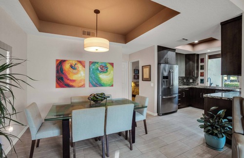 Palm Springs Condo | Updated 2 Bedroom 2 Bath Condo in PS-close to airport and downtown.