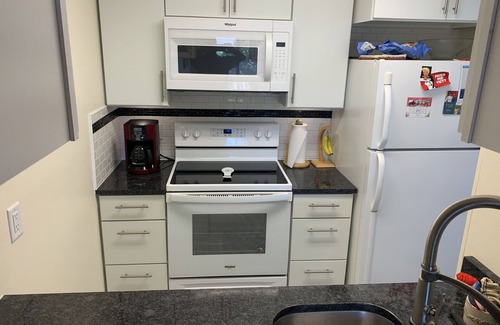Winter Haven Condo | Updated 2 Bedroom Condo On Lake Lulu