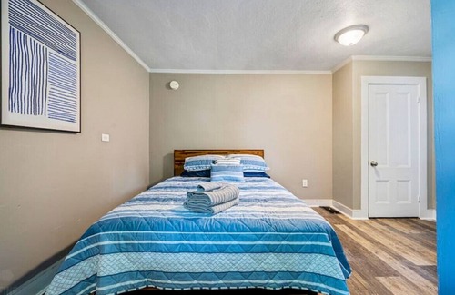 Biddeford House | Updated 2BD | Quiet | Parking