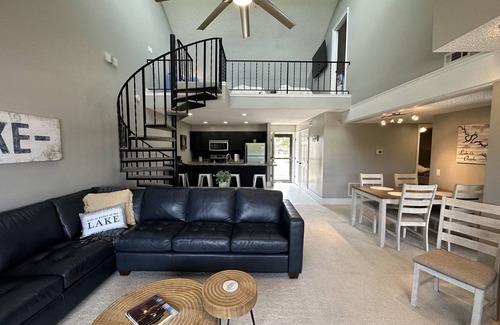 Osage Beach Condo | Updated 3 Bedroom Condo at Mile Marker 26 near Margaritaville Resort