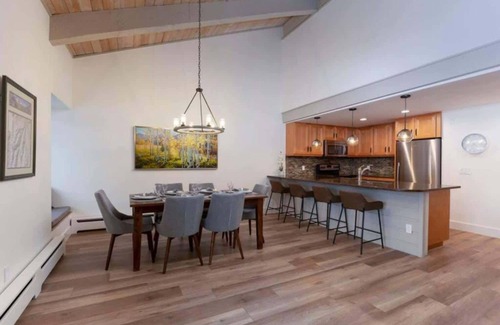 Snowmass Village Condo | Updated 3 BR Condo w/Pool & Hot-tub