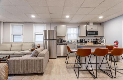 Constable Hook Apartment | Updated 3BR 2BA Apartment Near NYC Airport