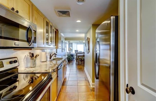 Harbour Town House | Updated 4-Bed Villa w/Stunning Water Views in the heart of Harbour Town