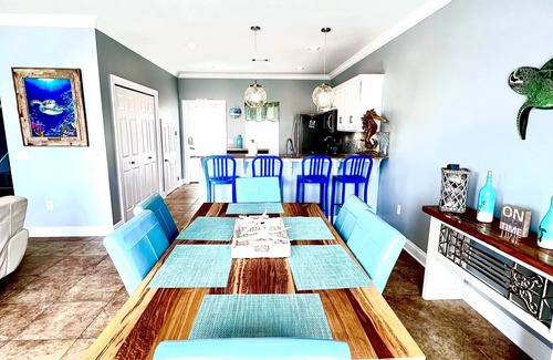 Villa Segunda House | UPDATED BRAND NEW RENTAL, STEPS TO THE GULF W/VIEWS, NEW POOL PING PONG SLEEPS 9
