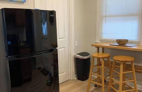 Pittsburgh House | Updated & Comfy Bungalow with Parking! Easy Access