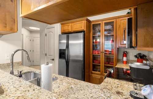 Mesilla Park Condo | Updated condo in Mesilla. 0.9 miles to I-10 Short term/long term. Pet friendly.