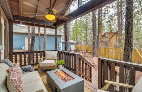 Pinetop Cottage | Updated Deck & Fireside Table: Pinetop Cottage