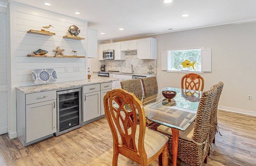 Sea Pines Condo | Updated Ground Floor Villa with Golf Views and Dog Friendly