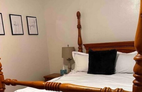 Kanosh House | Updated Guest Suite in Southern Mansion-Style Home
