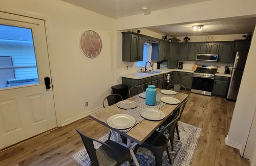 Higgins Lake Cottage | Updated Higgins Cottage w/AC - Walking Distance to Higgins & Boat Parking