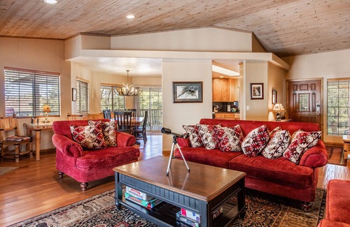 Upper Moonridge House | Updated home with spa, pool and ping-pong tables, king suite, bunk room + more!