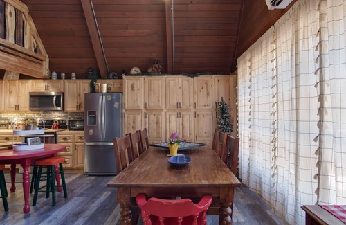 Packwood House | Updated Mt Rainier Cabin near White Pass and Cowlitz River - Mama Bear Chalet
