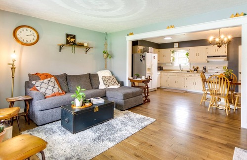 Sugarcreek House | Updated Ohio Amish Country Vacation Rental!