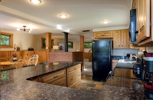 Wilmington House | Updated Single-Family, River Access & Farm Views