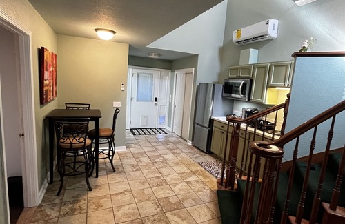 Southeastern Sacramento Apartment | Updated space near Davis Medical Center, Grocery Store, Restaurants, and Freeway