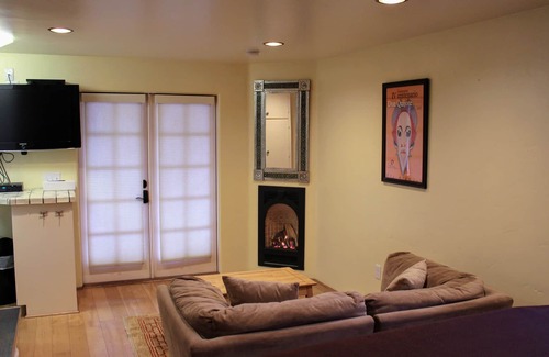 San Luis Obispo Apartment | Updated Studio Close to Downtown with Large Moroccan Patio!