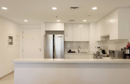 Umm Suqeim 3 Apartment | Upgraded 2BR Close to Souk Mall and Burj Al Arab