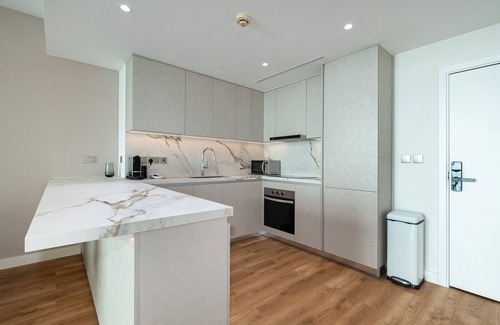 DIFC Apartment | Upgraded 1 Bedroom at Liberty House, DIFC