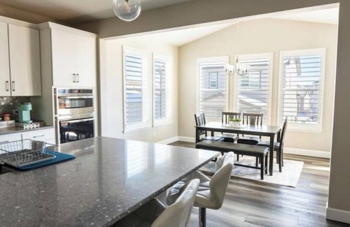 Castle Rock House | Upgraded Cozy, Spacious Family Friendly Home