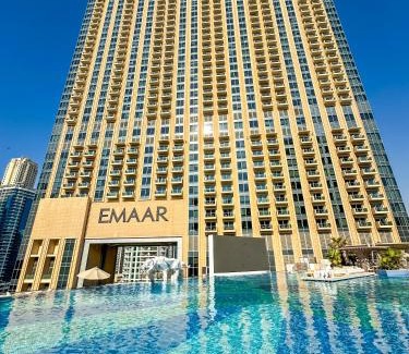 Dubai Marina Apartment | Upgraded Luxury Studio Apartment - Marina View - 5-Star Hotel Amenities