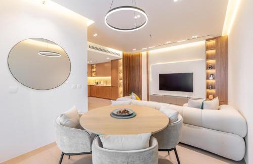 Dubai Apartment | Upgraded Marina 1BR - Sulafa Tower - Calming Views