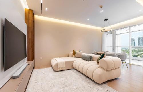 Dubai Apartment | Upgraded Marina 1BR - Sulafa Tower - Calming Views