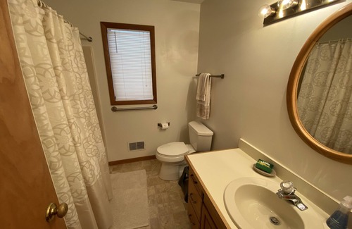 Bellaire House | UpNorth Getaway on Intermediate Lk/Close to Bellaire/ Sandy Beach/Huge Yard