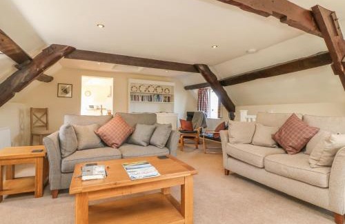 Minehead House | Upper Barn Cottage
