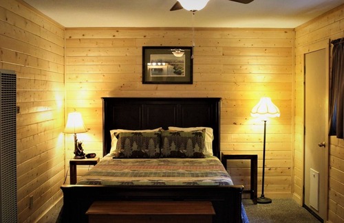 Ruidoso Cabin | Upper Canyon Copper Top - Three Bedroom Cabin