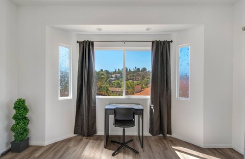 Vista Apartment | Upper deck entire condo, close to beaches and hospitals- in beautiful Vista CA!