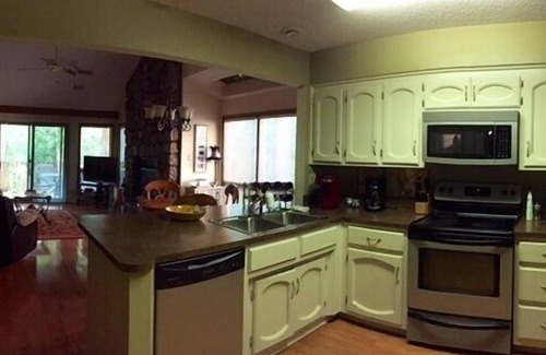 Mount Ida Condo | Upper Level Condo Lake Ouachita-2B/2B/New Furniture