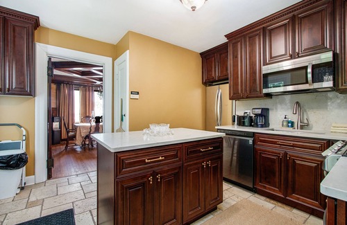 Lake Michigan Beach House | Upper-level Duplex on Lake Michigan w/patio, gas grill & WIFI