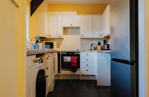 Stratton Cottage | Upper Ring O Bells x6 per wk
