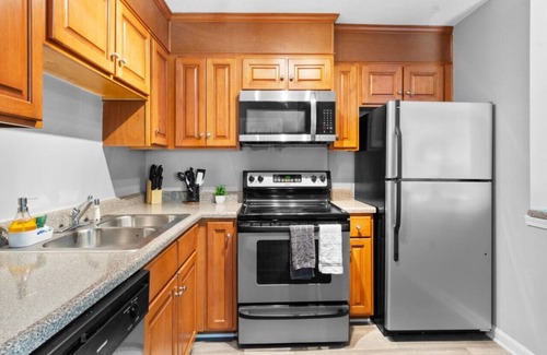 Northwest Raleigh Apartment | Upscale 2 Bed Suite—Mins to Downtown Raleigh!