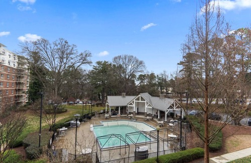 Northwest Raleigh Apartment | Upscale 2 Bed Suite—Mins to Downtown Raleigh!