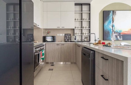 Dubai Villa | Upscale 3BR w/ Maid Room & Backyard - Sleeps 7!