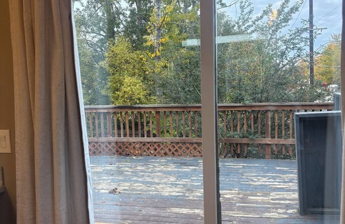 Turnagain House | Upscale Anchorage Getaway, Cozy & Newly Remodeled