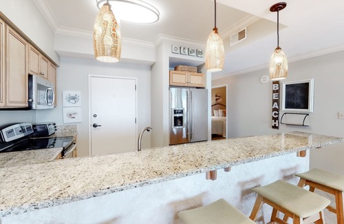 Sandestin Condo | Upscale, beachfront condo with pools, hot tub, fitness room, & tennis
