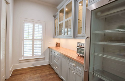 Isle of Palms House | Upscale, Custom Home 3 Doors From Beach w/Private Pool, Hot Tub & Screened Porch, Bunk Room & Den