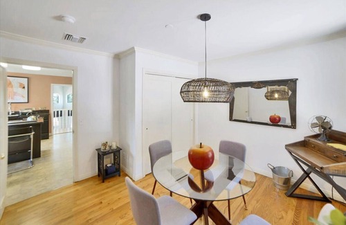 Greenbriar House | UPSCALE GUEST HOUSE IN THE HILLS