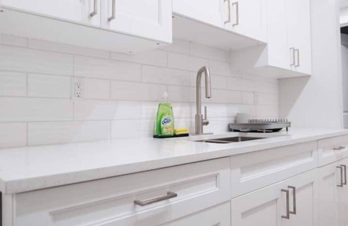 Winnipeg House | Upscale Guest Suite in Winnipeg