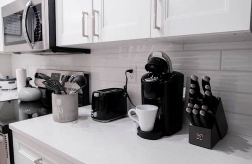 Winnipeg House | Upscale Guest Suite in Winnipeg