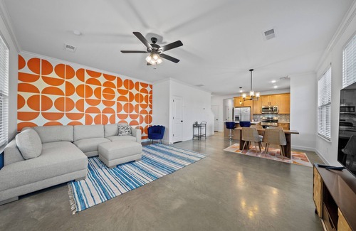 Memphis House | Upscale Haven Close to Downtown