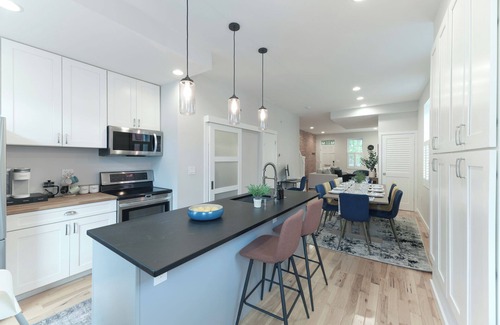 Old Town Alexandria House | Upscale Old Town Alexandria Retreat - Walk to King St Metro