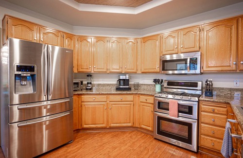 Paradise House | Upscale Pool Home - 5 minutes to STRIP!