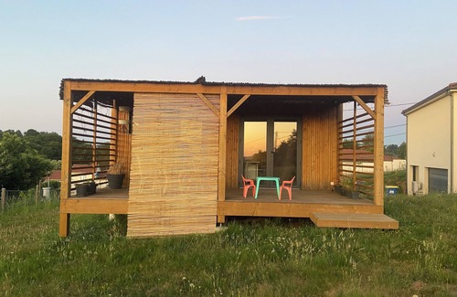 Feytiat Ski Chalet | Upscale Tiny House on large plot, view of Limoges.