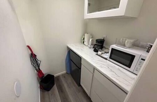 College Hill Apartment | Upstairs, Studio w/King Bed, AC and heat.