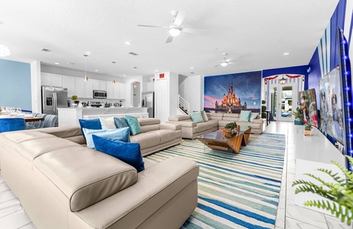 Kissimmee House | Upstay: Family Resort 15BR Home w/Pool & Tiki Bar