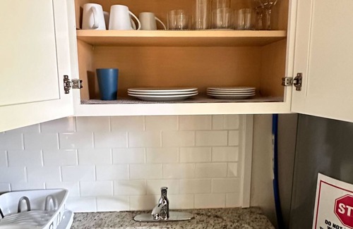 Avondale House | Uptown Apartment, Near Parks! The Bricks Unit 3